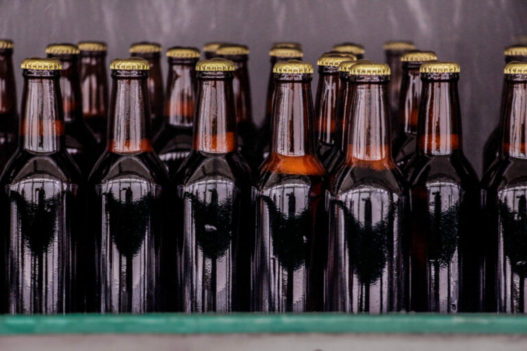 La cerveza es pieza clave para disfrutar del super bowl, como lo es de la economía mexicana. Conoce porqué