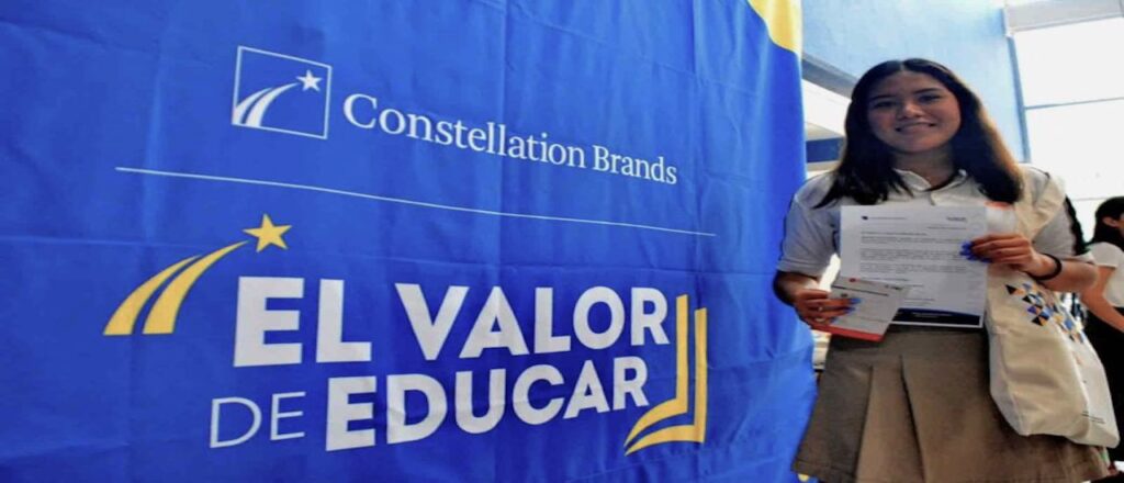 Constellation Brands otorga becas a estudiantes de Veracruz