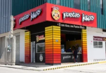 ¿Quién es el dueño de Pastes Kikos y cuál es la historia familiar de la empresa?