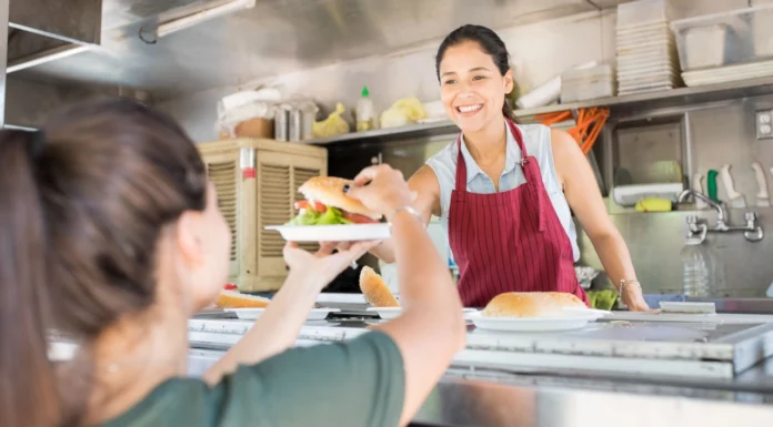 Día de la Hamburguesa: de platillo popular a negocio rentable
