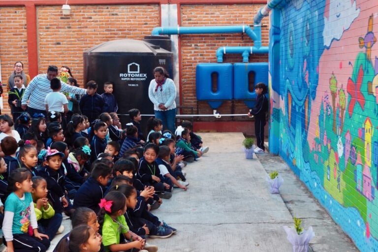 IMPACTANDO LA EDUCACIÓN CON ACCESO AL AGUA