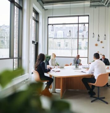 Salud mental en el trabajo: una prioridad para construir empresas más saludables
